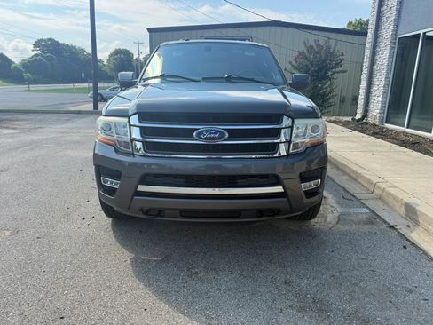 Used 2016 Ford Expedition EL Limited w/ Equipment Group 301A AWD/4WD image 3