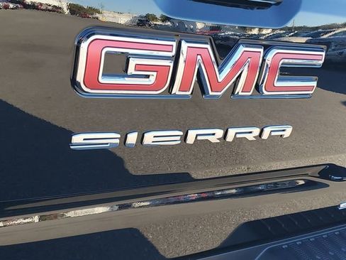 New 2026 GMC Sierra 1500 SLE image 26