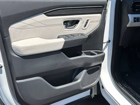New 2026 Honda Pilot Touring image 23