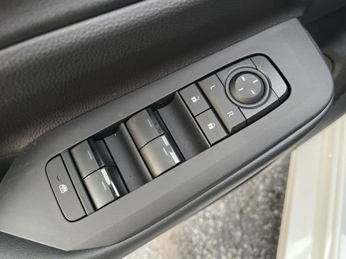 New 2026 Toyota Prius Plug-In Hybrid image 3