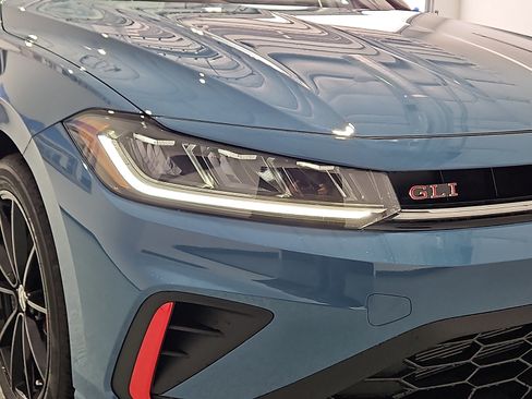 New 2026 Volkswagen Jetta GLI Autobahn FWD image 7