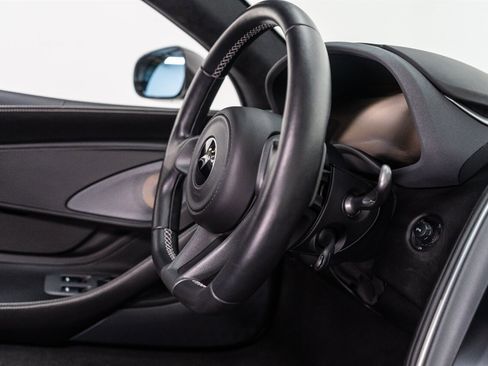 Used 2019 McLaren 570S Coupe RWD image 50