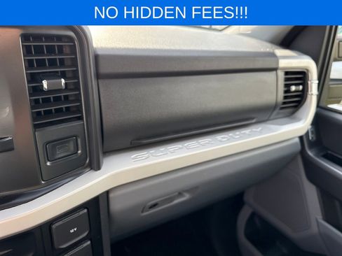 Used 2025 Ford F250 XLT AWD/4WD image 18