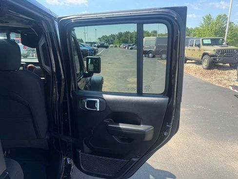 Used 2022 Jeep Wrangler Unlimited Sport AWD/4WD image 54