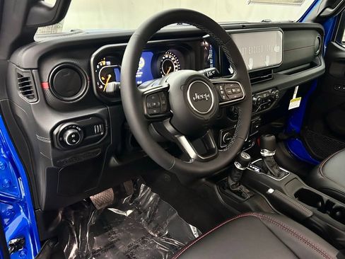 New 2026 Jeep Gladiator Rubicon AWD/4WD image 11