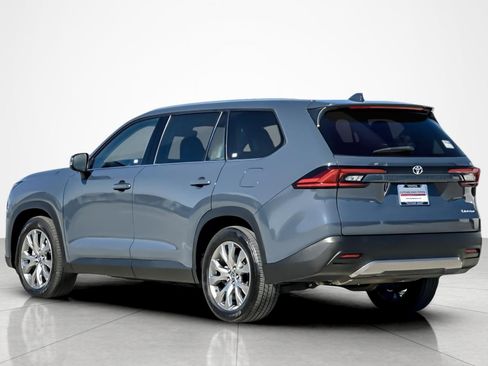 Certified 2024 Toyota Grand Highlander Limited image 3
