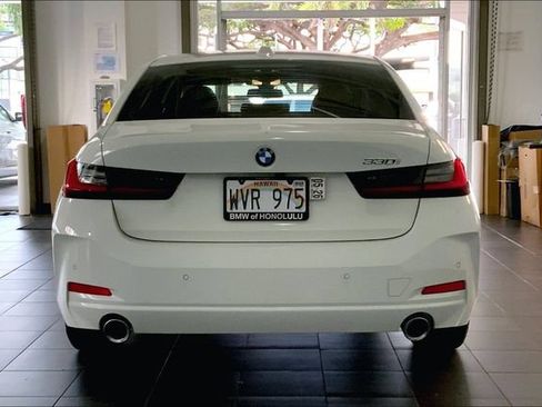 Certified 2023 BMW 330i Sedan w/ Convenience Package RWD image 4