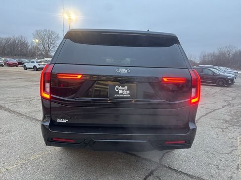 Used 2025 Ford Expedition Max Platinum w/ Stealth Performance Package image 3