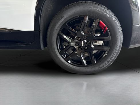 Used 2020 Chevrolet Traverse Premier w/ Redline Edition AWD/4WD image 5