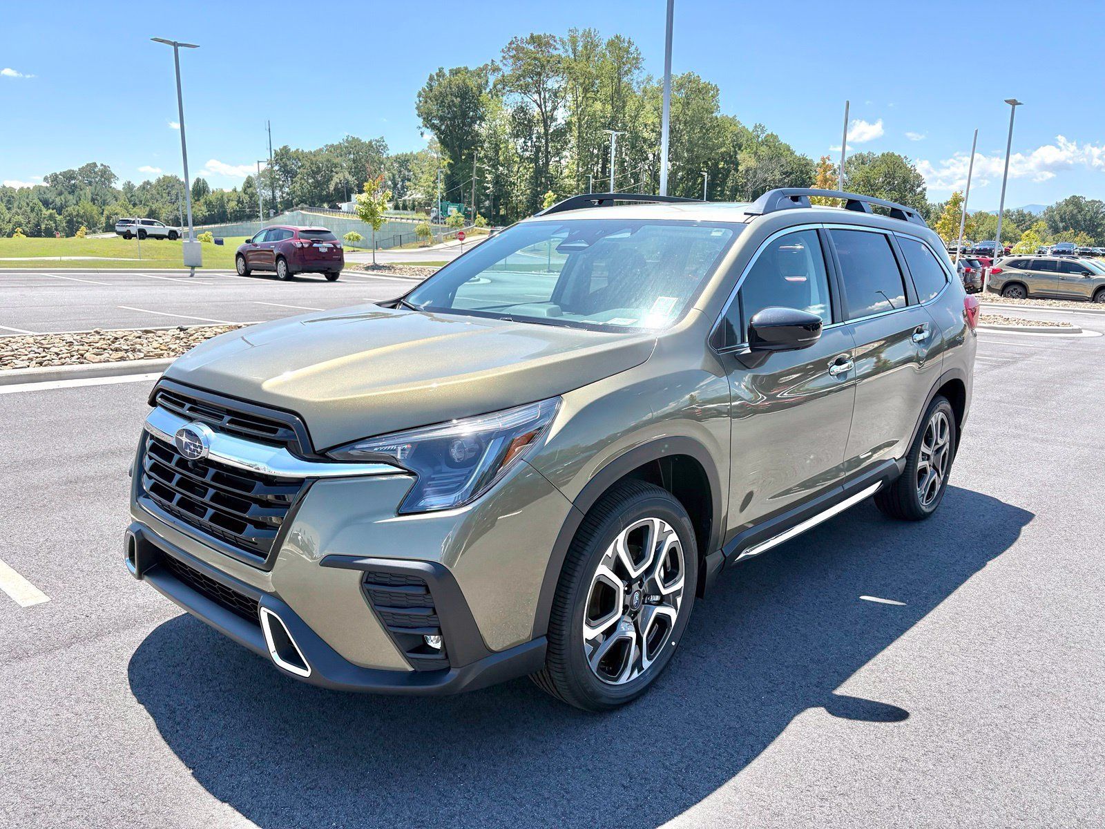 New 2026 Subaru Ascent Touring w/ Popular Package #1 AWD/4WD image 3
