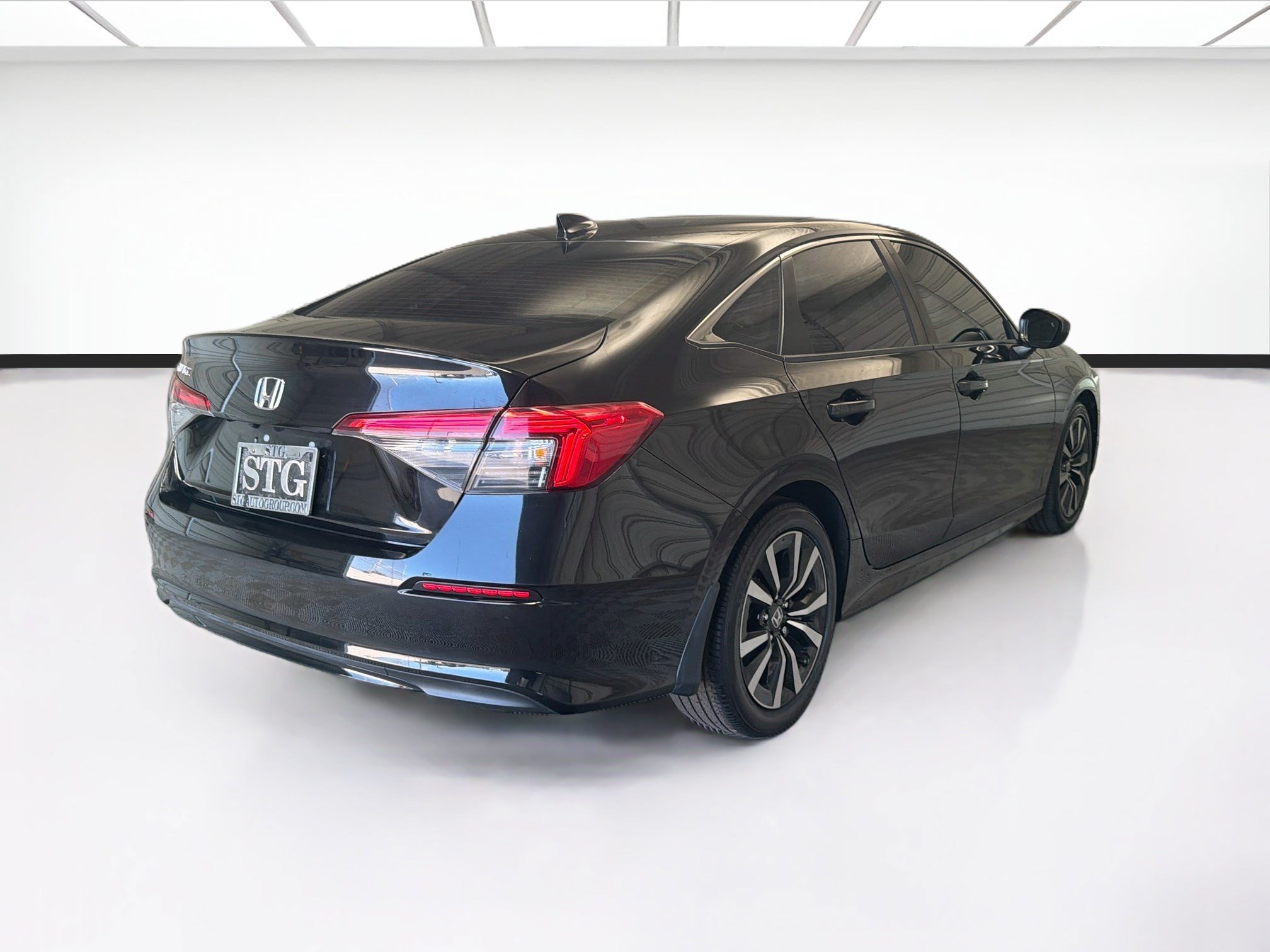 Used 2023 Honda Civic EX image 4