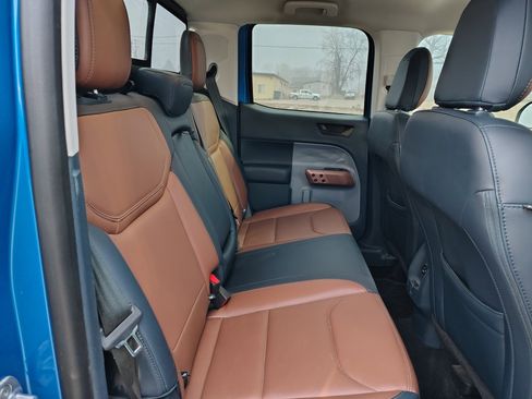 Used 2022 Ford Maverick Lariat image 17