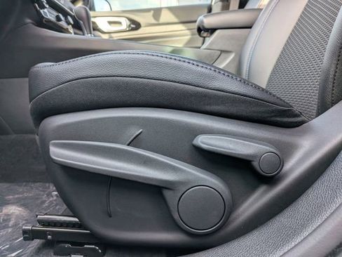 New 2026 Jeep Compass Latitude image 18