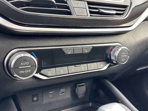 New 2025 Nissan Altima 2.5 SR w/ SR Premium Package image 30