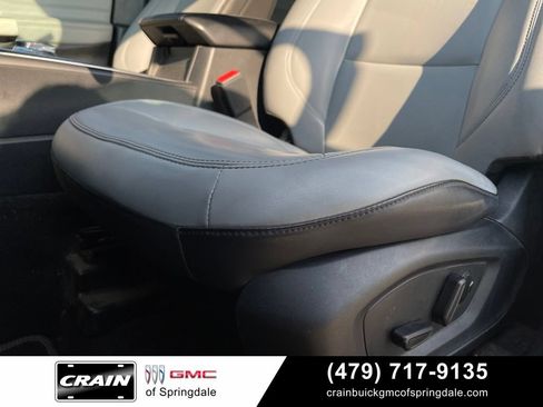 Used 2021 Ford Explorer XLT w/ Equipment Group 202A RWD image 23