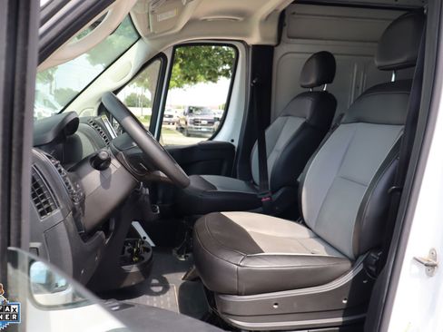 Used 2025 RAM ProMaster 3500 w/ Convenience Group FWD image 11