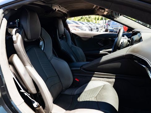 Used 2023 Chevrolet Corvette Stingray Premium Cpe w/ Z51 Performance Package image 24