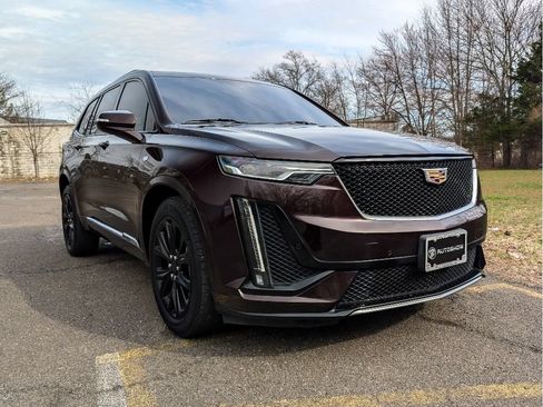 Used 2020 Cadillac XT6 Sport AWD/4WD image 2
