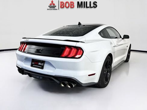 Used 2022 Ford Mustang GT w/ Black Accent Package RWD image 7