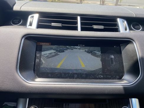 Used 2017 Land Rover Range Rover Sport SE AWD/4WD image 6