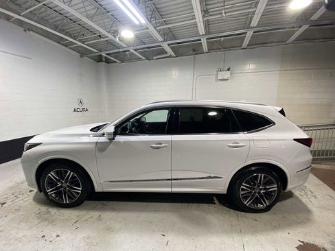 Certified 2026 Acura MDX SH-AWD w/ Advance Package image 3