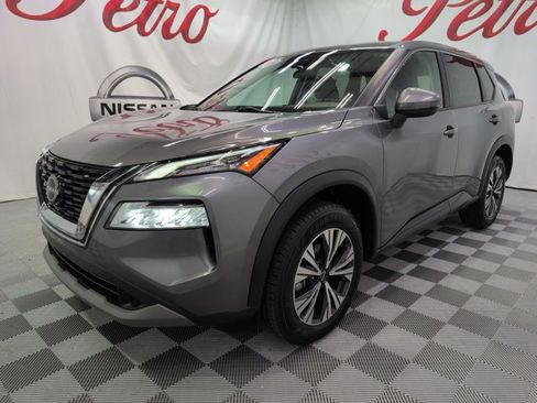 Certified 2022 Nissan Rogue SV image 1