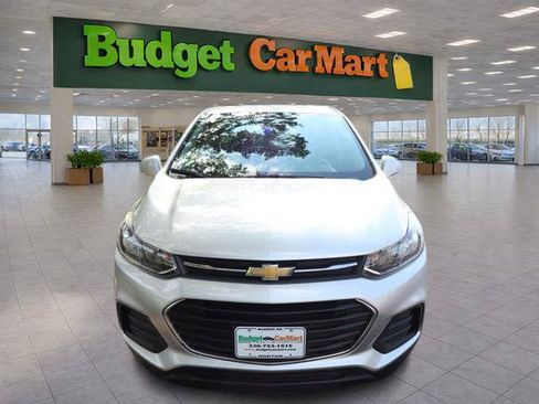 Used 2018 Chevrolet Trax LS AWD/4WD image 2