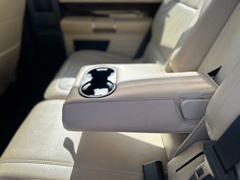 Used 2017 Ford Flex Limited image 36