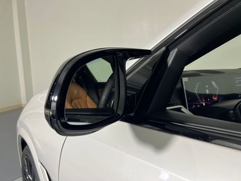 New 2026 BMW X6 M60i image 22