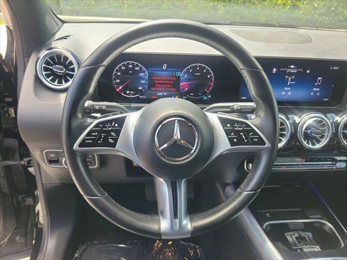 Used 2025 Mercedes-Benz GLA 250 image 21