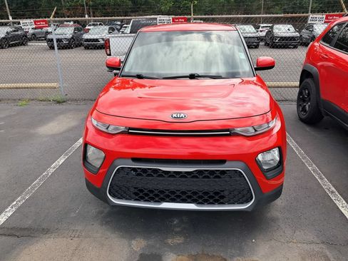 Used 2020 Kia Soul LX FWD image 5