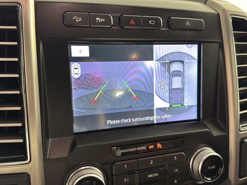 Used 2020 Ford F150 Platinum w/ Equipment Group 701A Luxury image 26