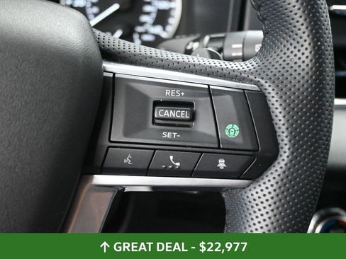 Used 2024 Mitsubishi Outlander SE image 42