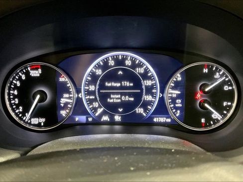 Used 2024 Buick Enclave Avenir w/ Avenir Technology Package FWD image 20