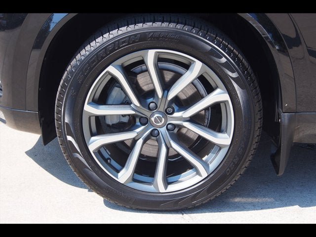 Used 2019 Volvo XC90 T6 Momentum w/ Protection Package Premier AWD/4WD image 11