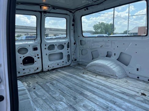 Used 2008 Ford E-150 and Econoline 150 image 9