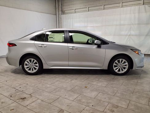 New 2026 Toyota Corolla XLE image 10