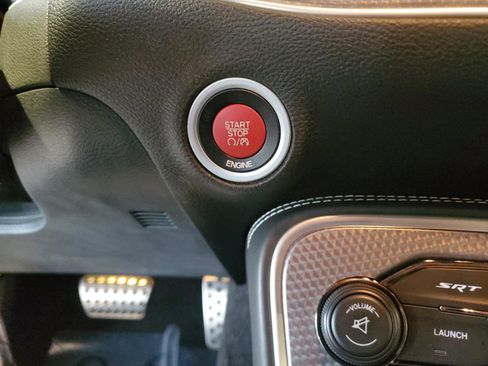 Used 2015 Dodge Challenger SRT Hellcat image 25