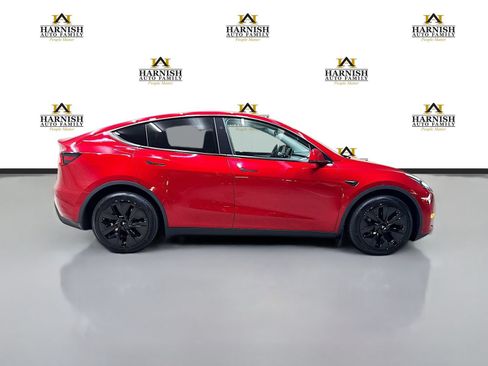 Used 2024 Tesla Model Y Long Range AWD/4WD image 4