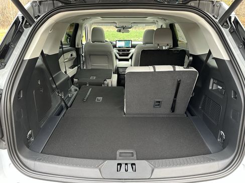 New 2026 Ford Explorer Active w/ Active Comfort Package image 41