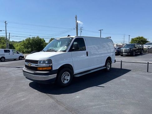 Used 2024 Chevrolet Express 2500 w/ Driver Convenience Package RWD image 7