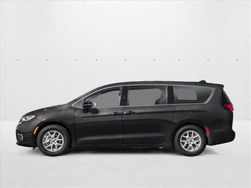 New 2026 Chrysler Pacifica Pinnacle image 3