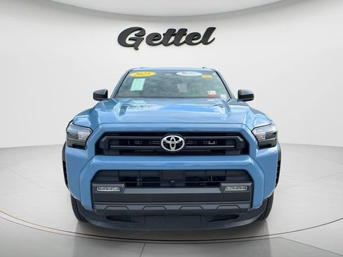 Used 2025 Toyota 4Runner SR5 AWD/4WD image 2