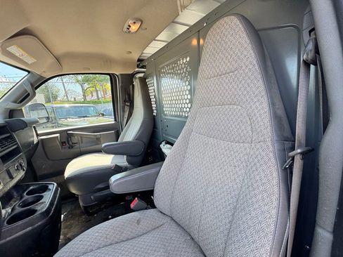 Used 2020 Chevrolet Express 2500 w/ Driver Convenience Package RWD image 9