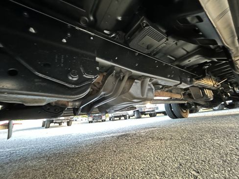 Used 2015 Ford F550 4x4 SuperCab Super Duty image 31