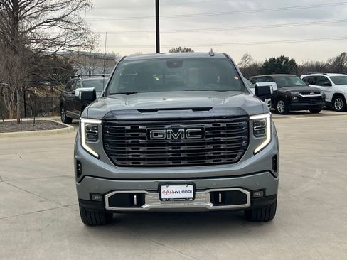 Used 2023 GMC Sierra 1500 Denali Ultimate image 2