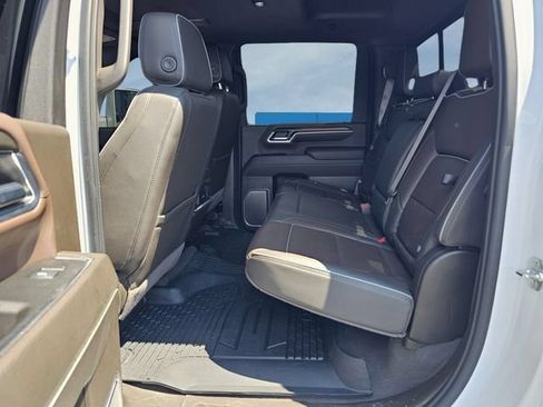Used 2025 GMC Sierra 3500 Denali AWD/4WD image 33