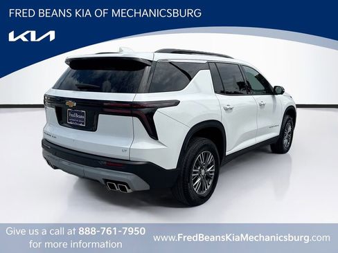 Used 2024 Chevrolet Traverse LT AWD/4WD image 7