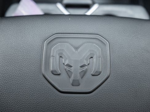 Used 2025 RAM 1500 Laramie w/ Night Edition image 34