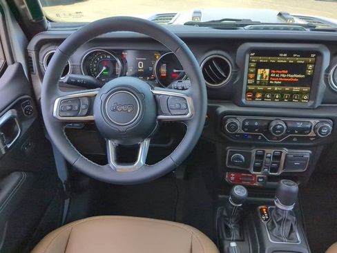 New 2023 Jeep Wrangler Unlimited Rubicon 4xe w/ Cold Weather Group image 16